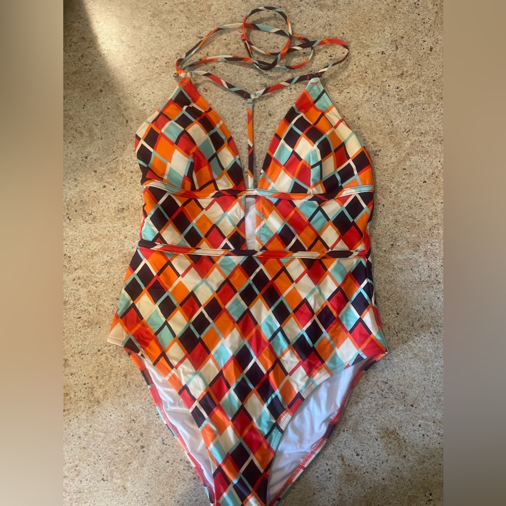 Cupshe one piece bathing suit.  NWT. Size large